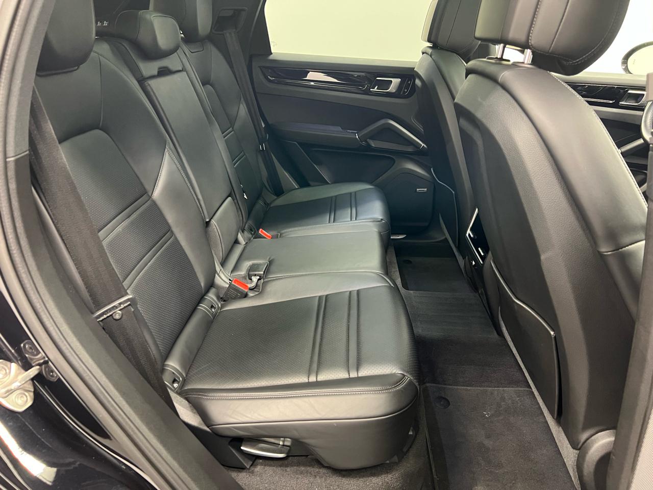 Porsche Cayenne AWD 2021