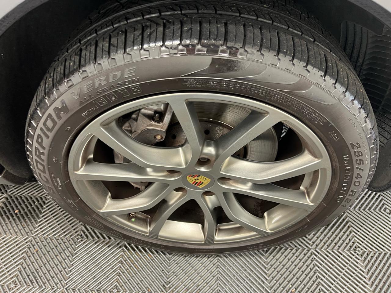 Porsche Cayenne AWD 2021