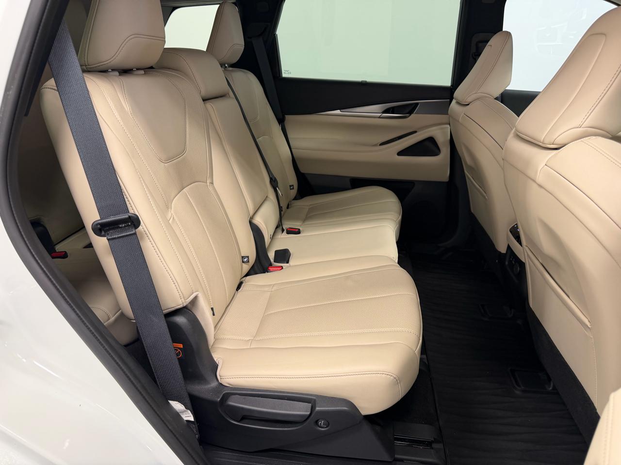 Infiniti QX60 LUXE FWD 2023