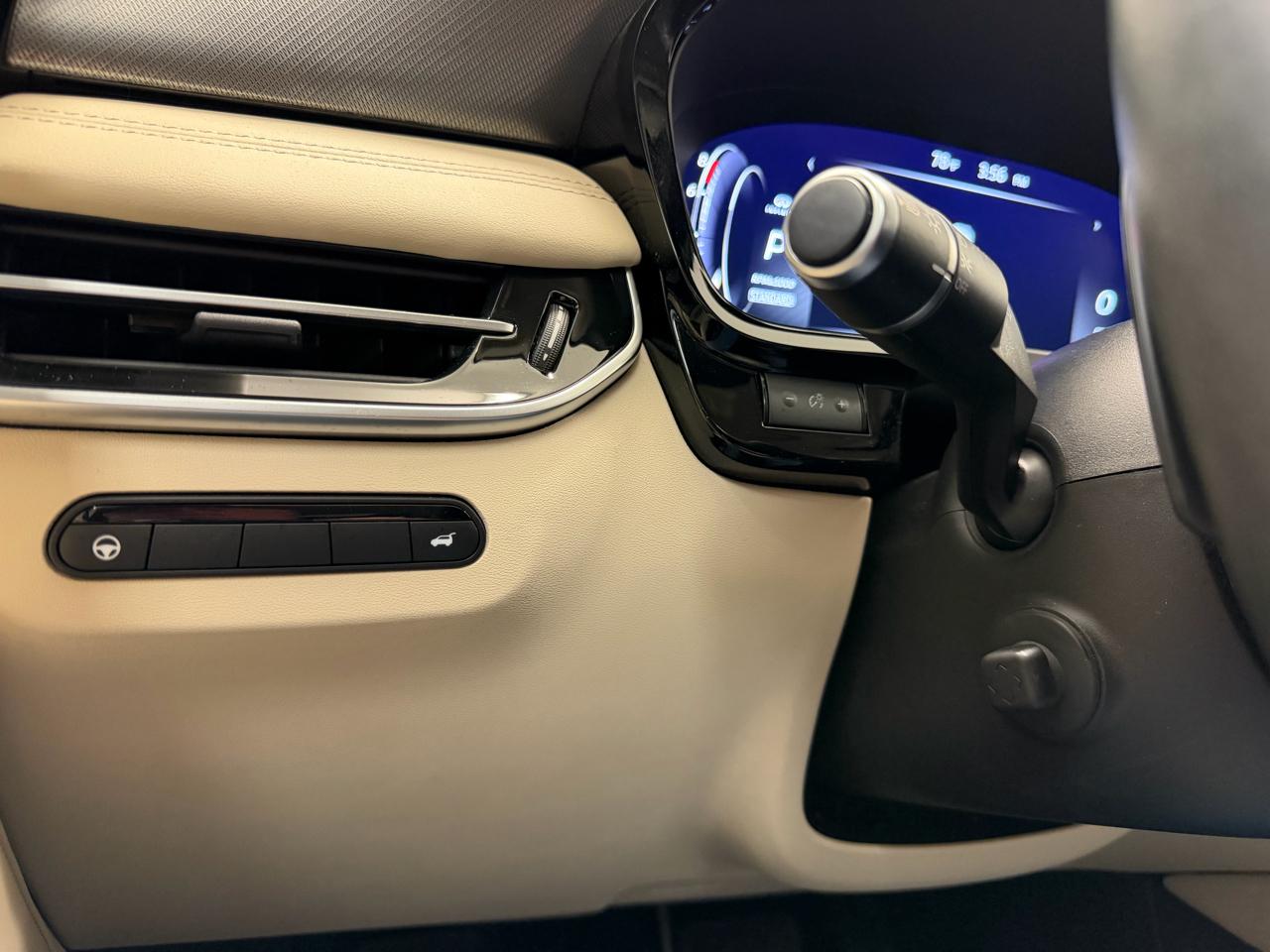 Infiniti QX60 LUXE FWD 2023