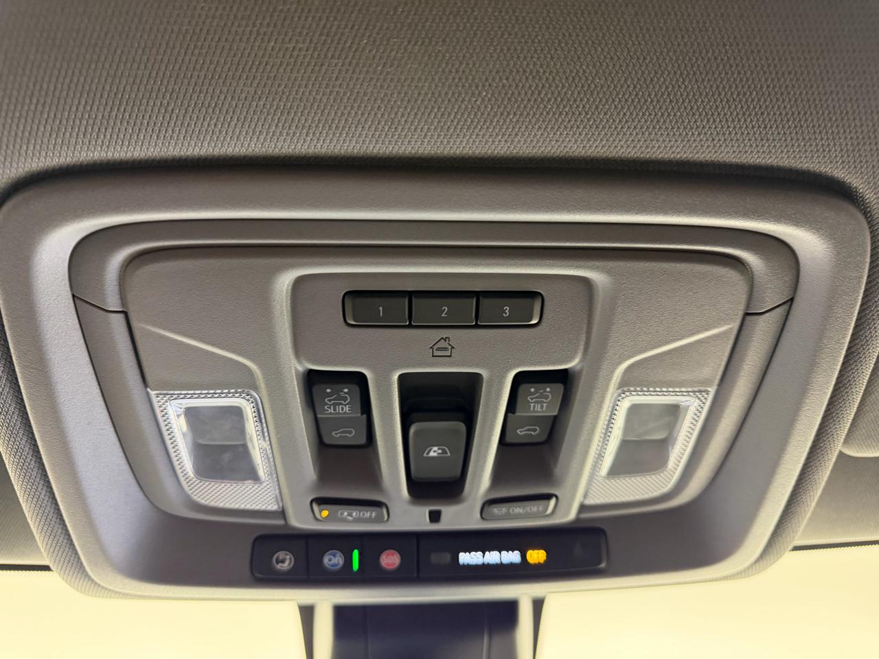 Chevrolet Silverado 1500 4WD Crew Cab 147" LTZ 2021