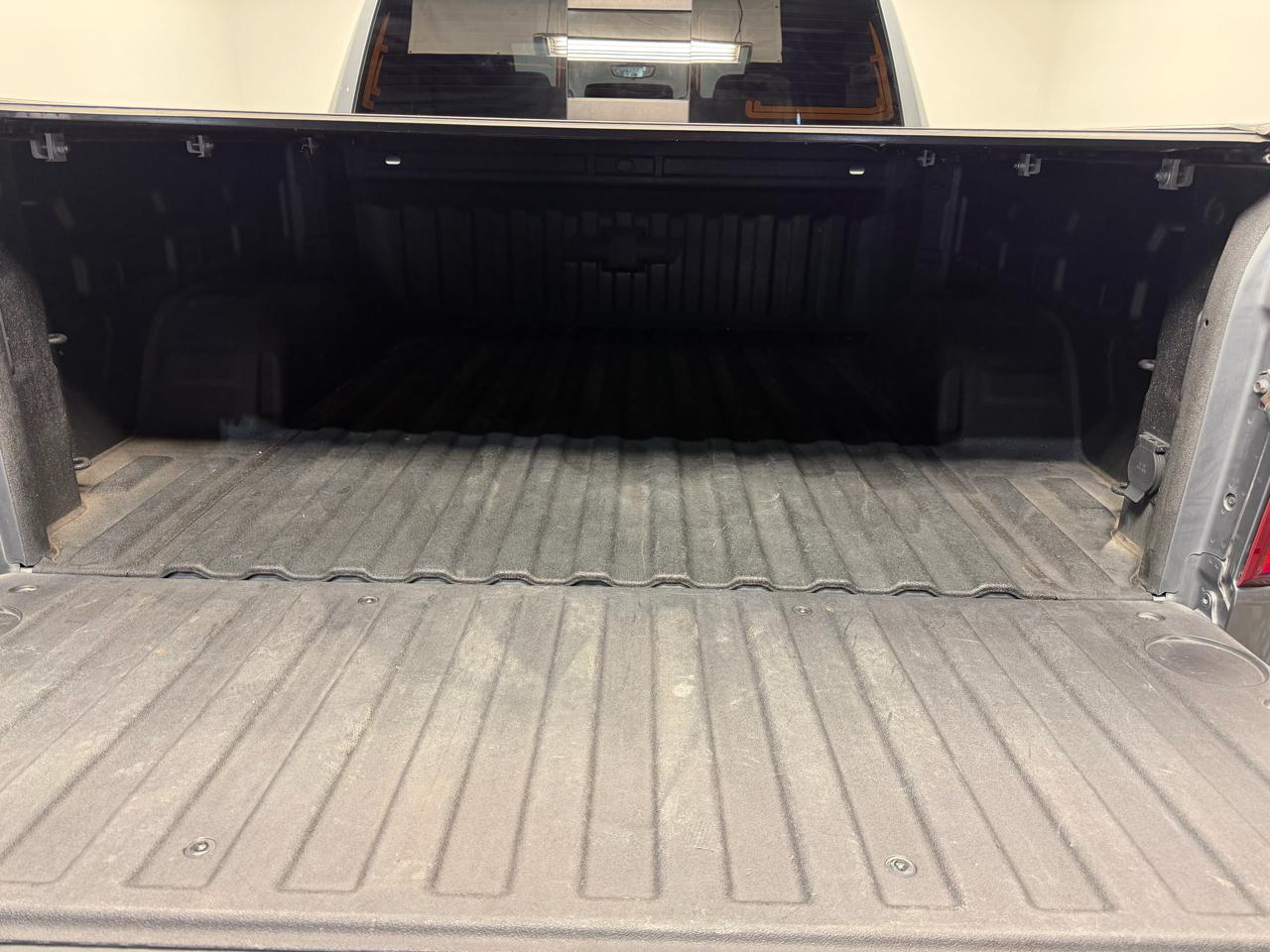 Chevrolet Silverado 1500 4WD Crew Cab 147" LTZ 2021