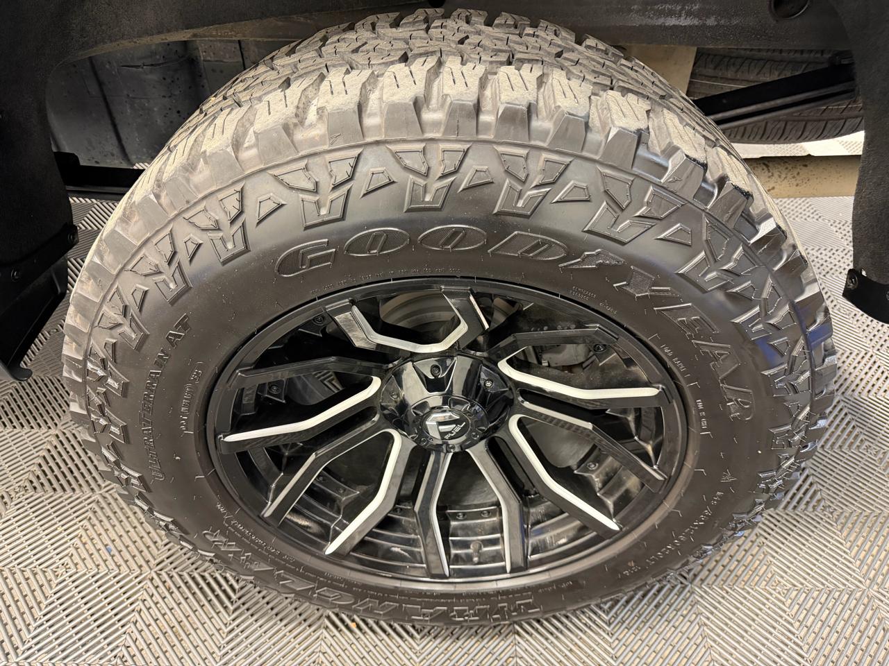 Chevrolet Silverado 1500 4WD Crew Cab 147" LTZ 2021