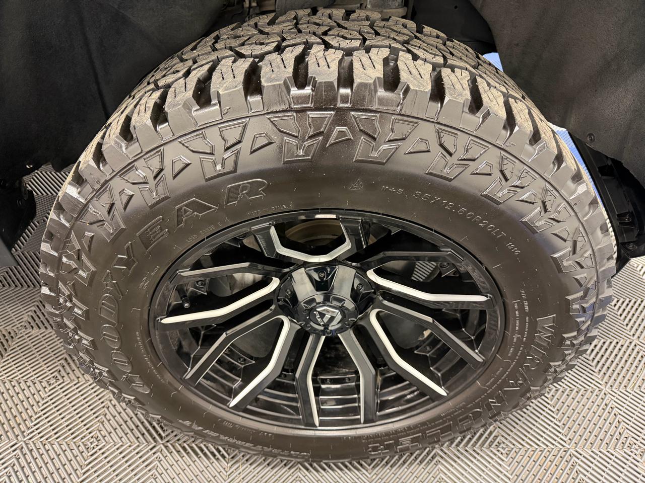 Chevrolet Silverado 1500 4WD Crew Cab 147" LTZ 2021