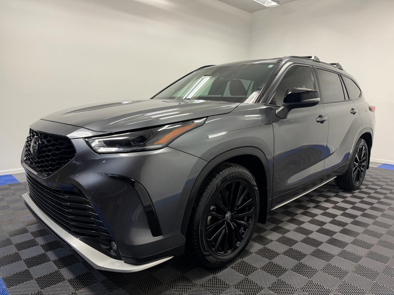 Toyota Highlander XSE 4D SUV FWD 2023