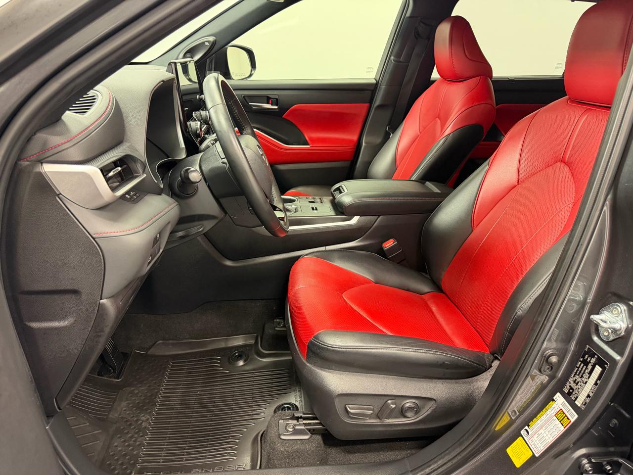 Toyota Highlander XSE 4D SUV FWD 2023