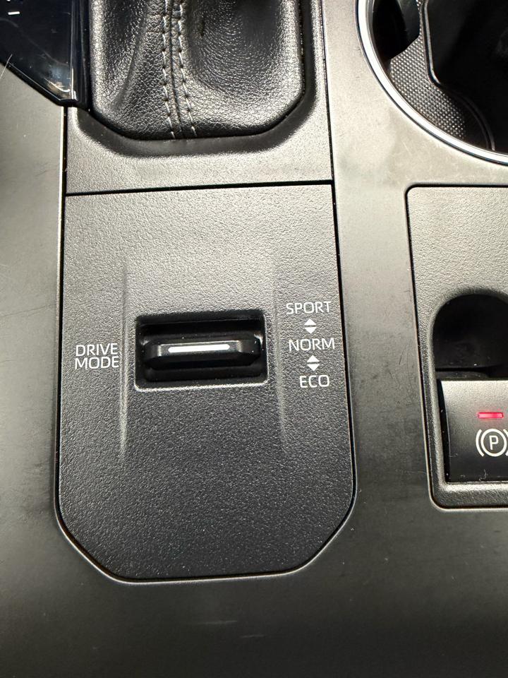 Toyota Highlander XSE 4D SUV FWD 2023