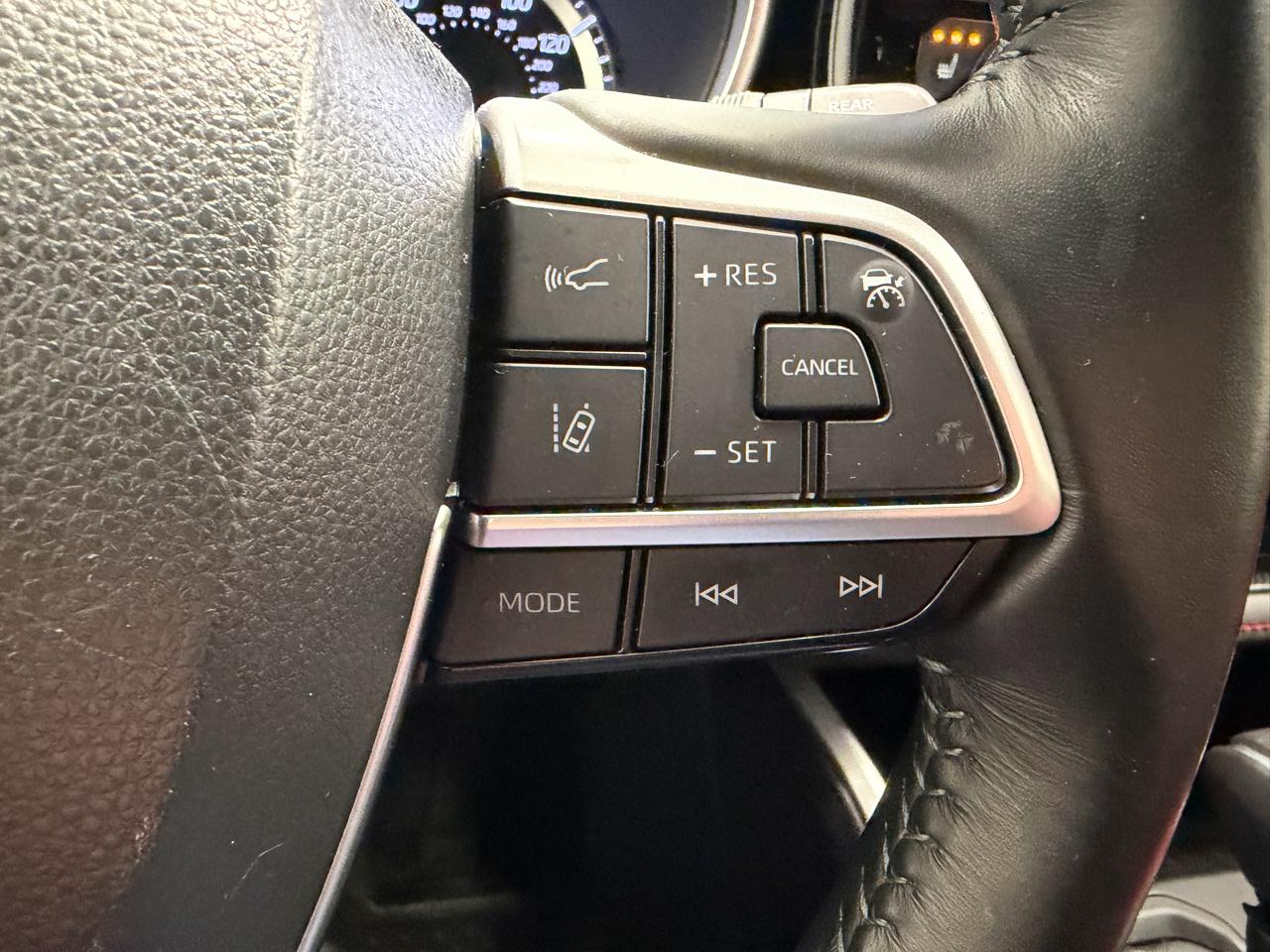 Toyota Highlander XSE 4D SUV FWD 2023