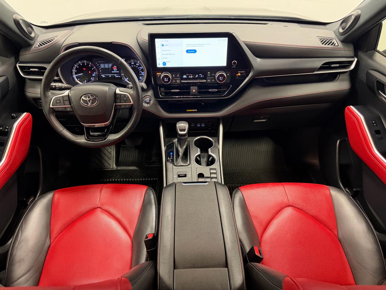 Toyota Highlander XSE 4D SUV FWD 2023