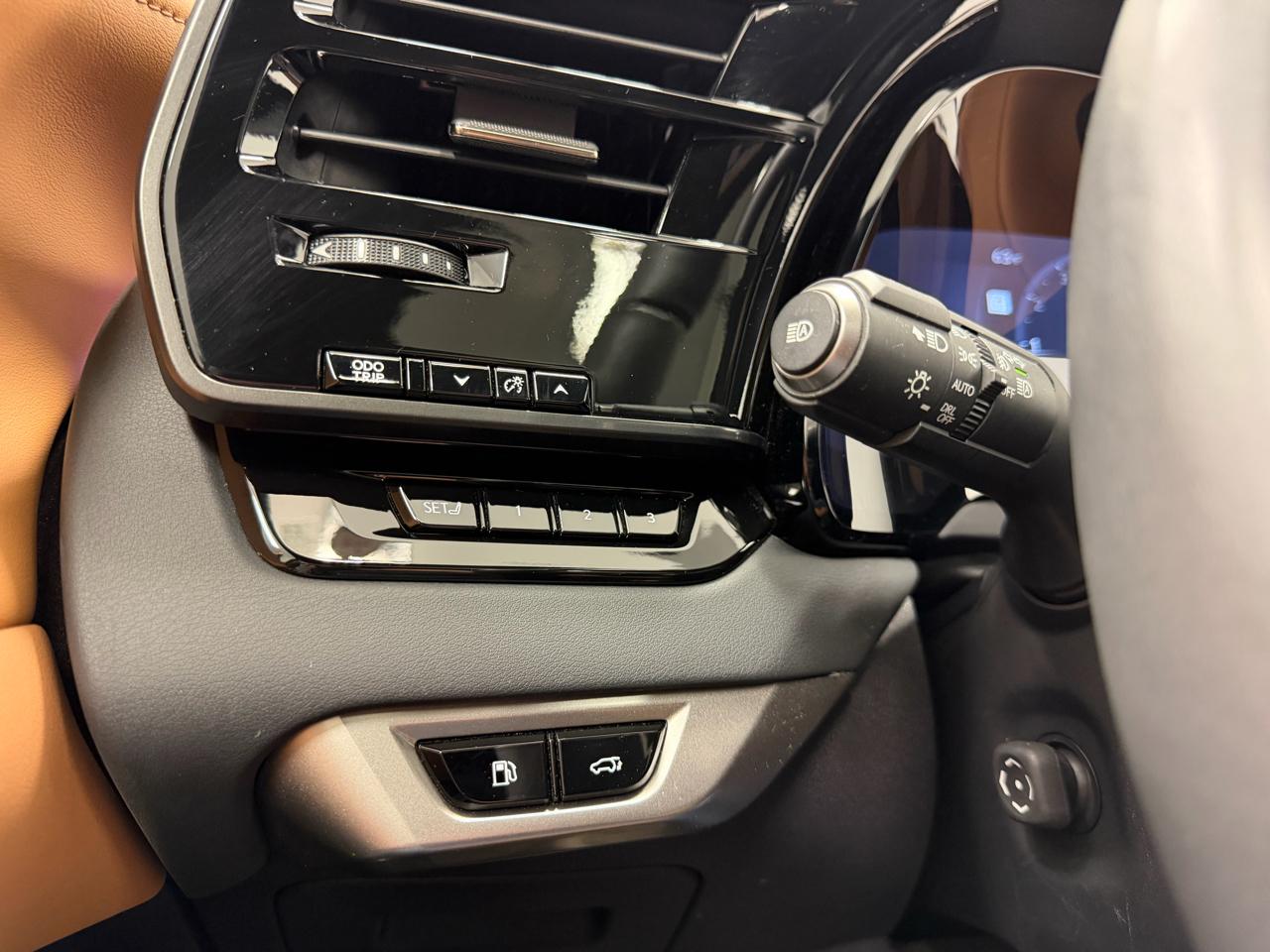 Lexus RX RX 350 Premium Plus FWD 2025