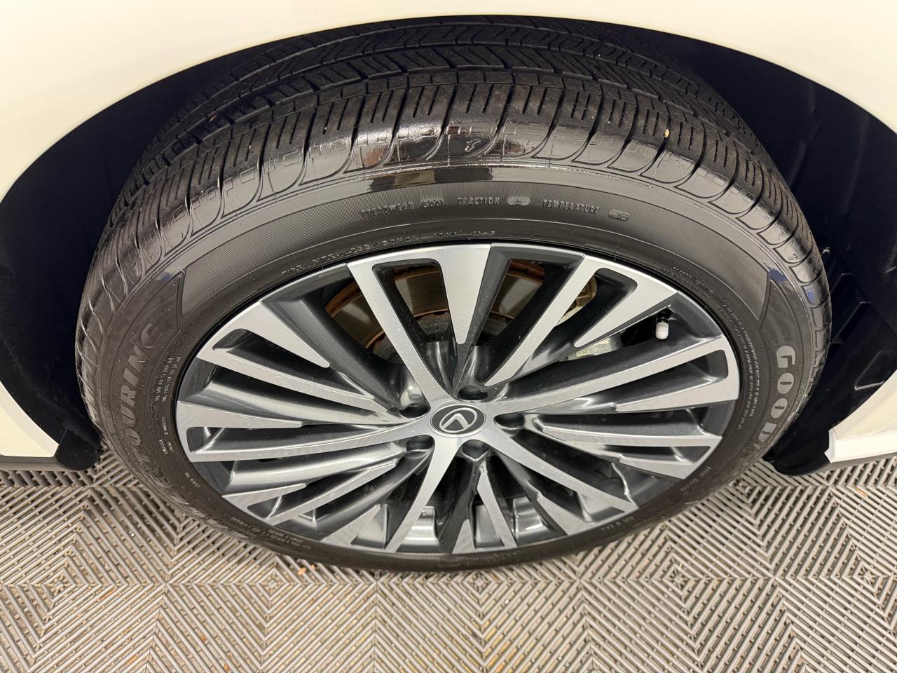 Lexus RX RX 350 Premium Plus FWD 2025