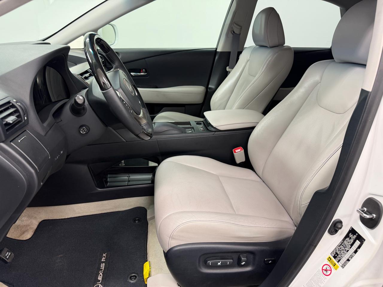 Lexus RX 350 4D SUV FWD 2013