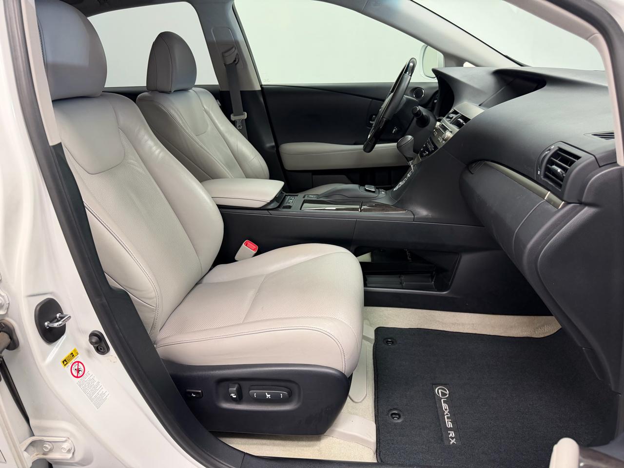 Lexus RX 350 4D SUV FWD 2013