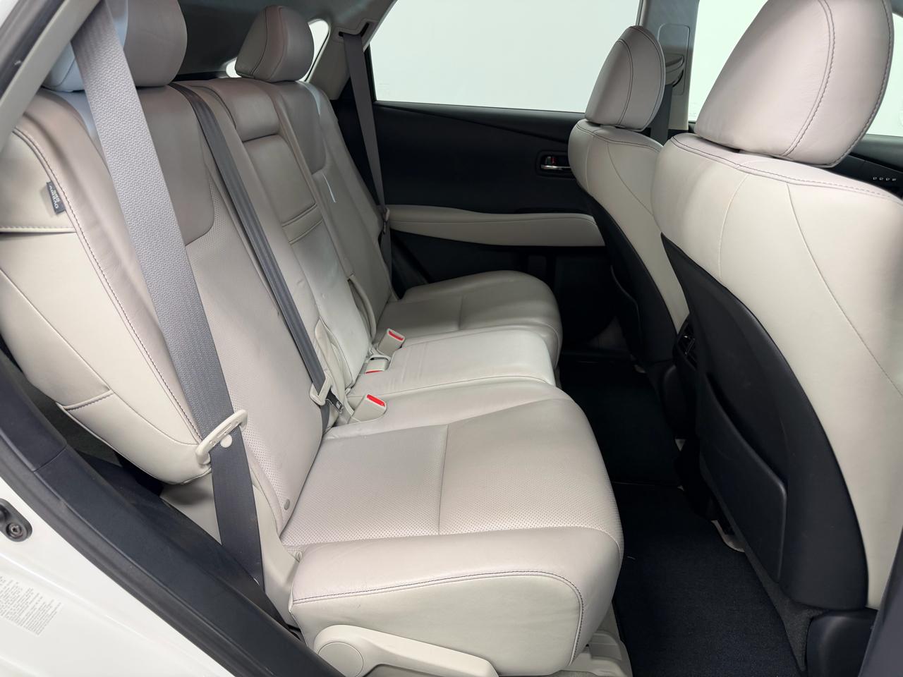 Lexus RX 350 4D SUV FWD 2013