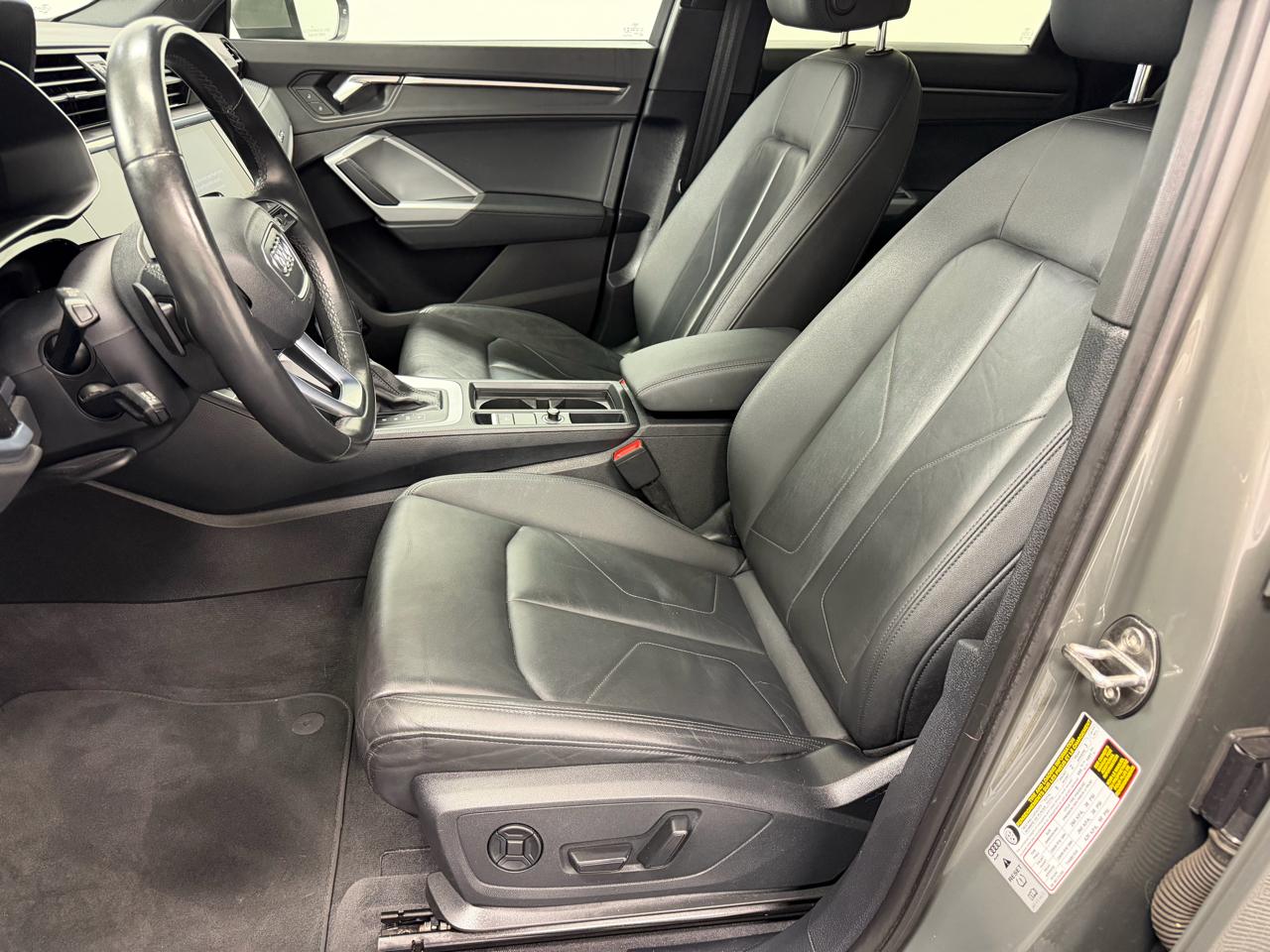 Audi Q3 S line Premium 45 TFSI quattro 2022