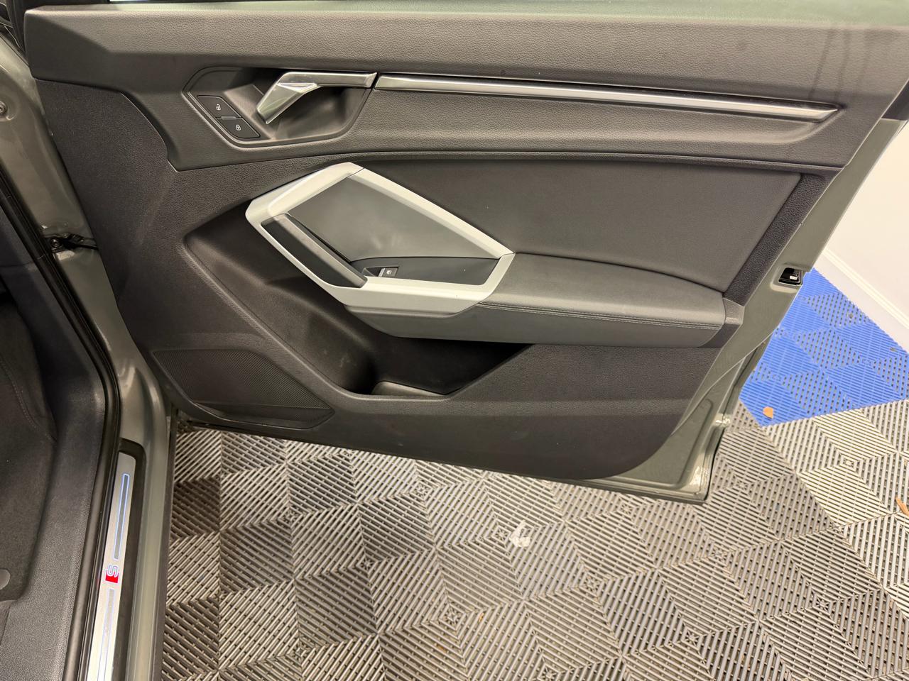 Audi Q3 S line Premium 45 TFSI quattro 2022