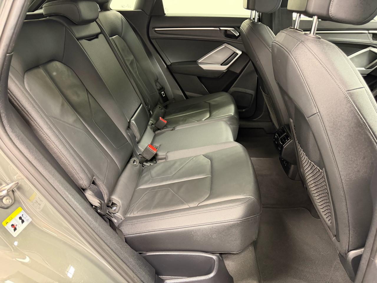 Audi Q3 S line Premium 45 TFSI quattro 2022