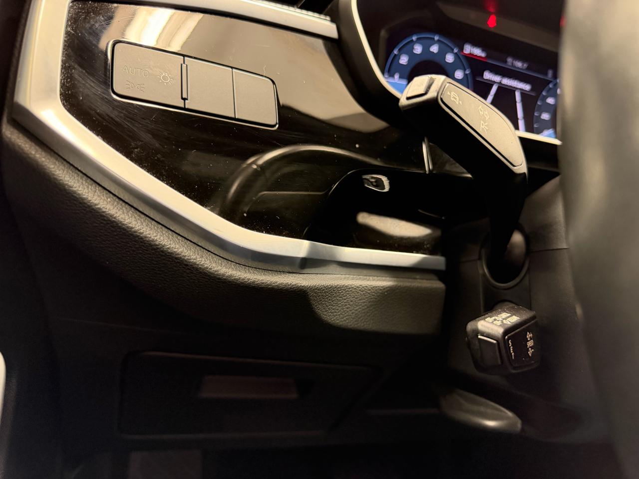 Audi Q3 S line Premium 45 TFSI quattro 2022