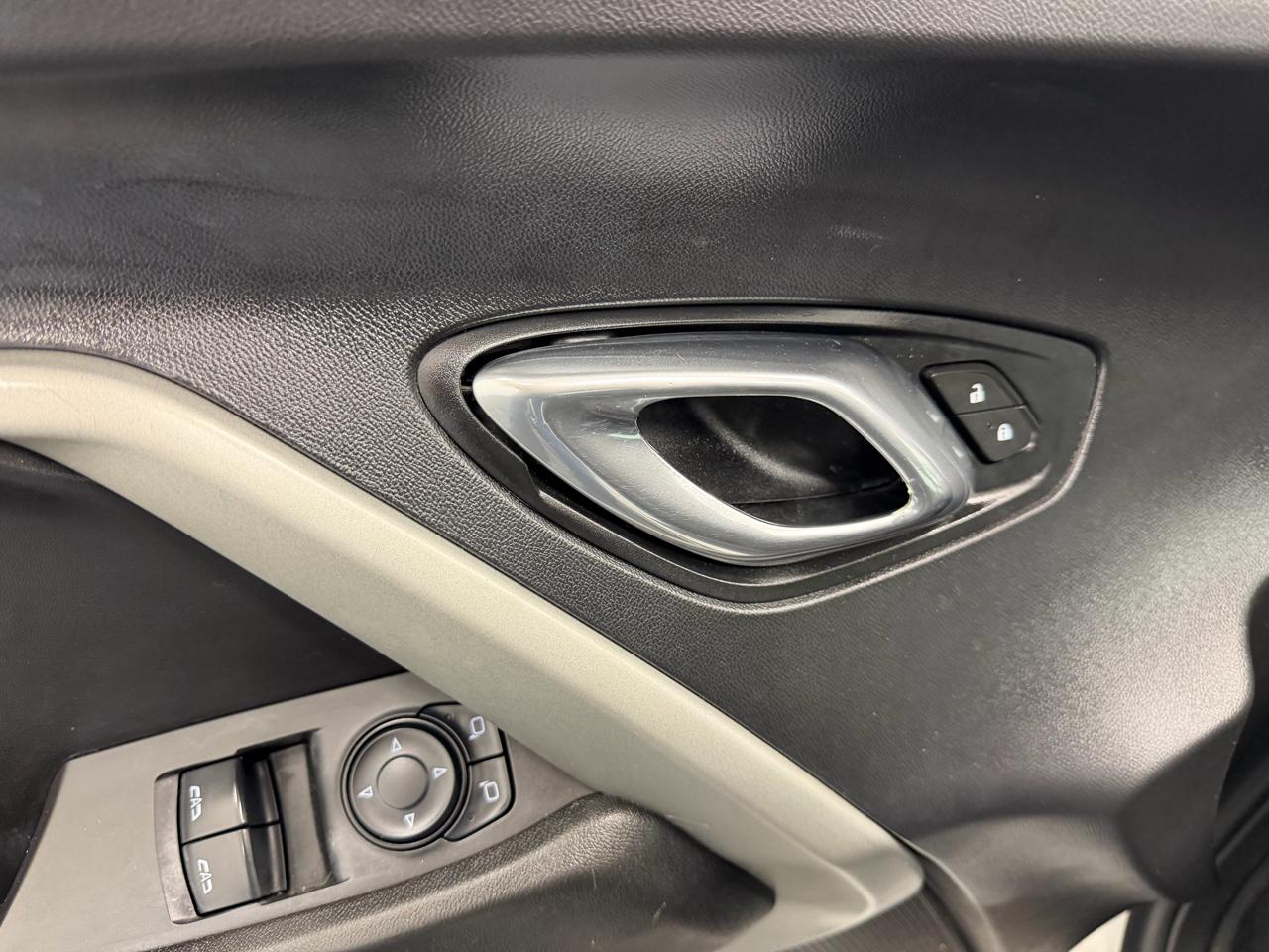 Chevrolet Camaro 2dr Coupe RS 2017