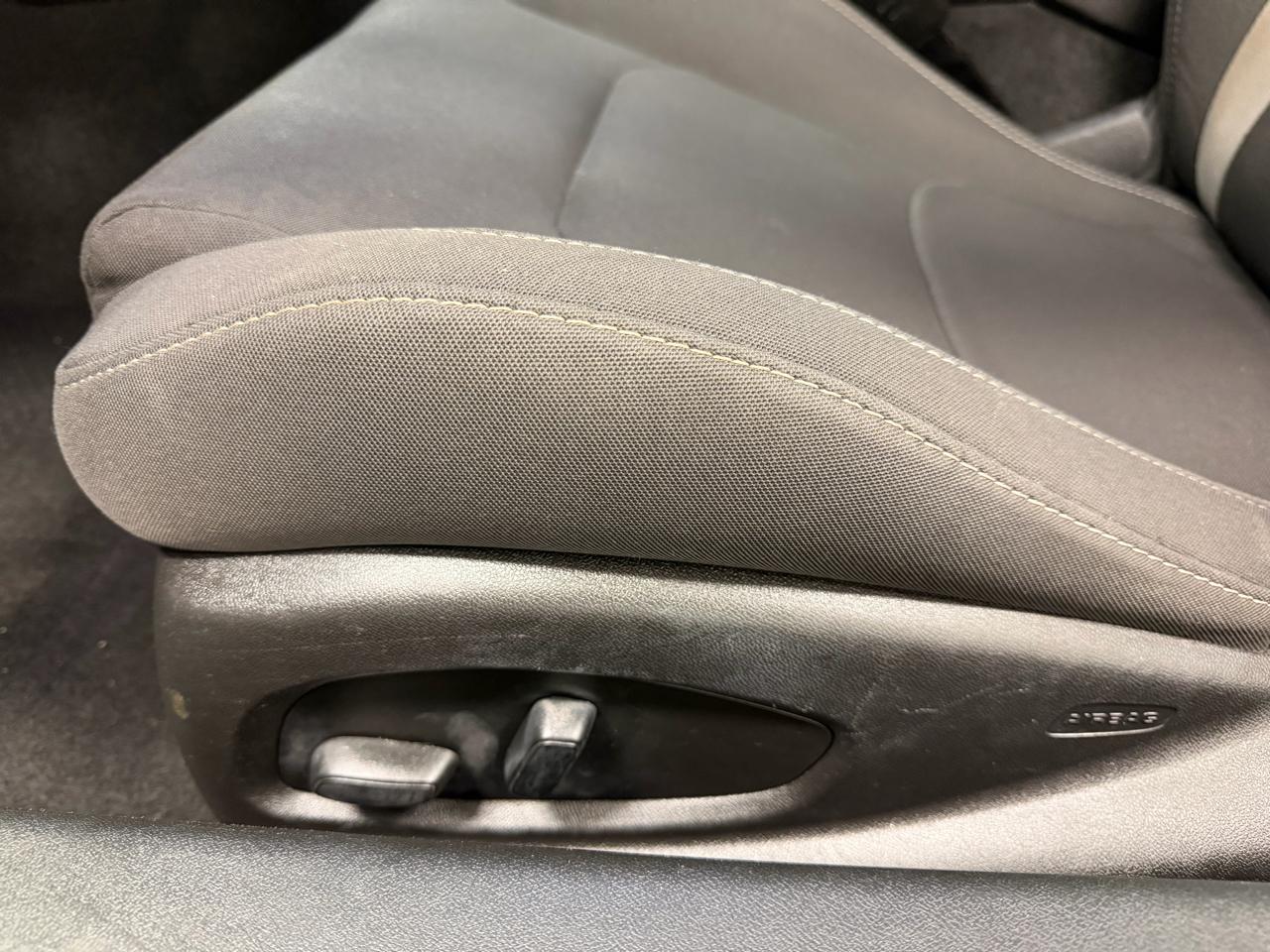 Chevrolet Camaro 2dr Coupe RS 2017