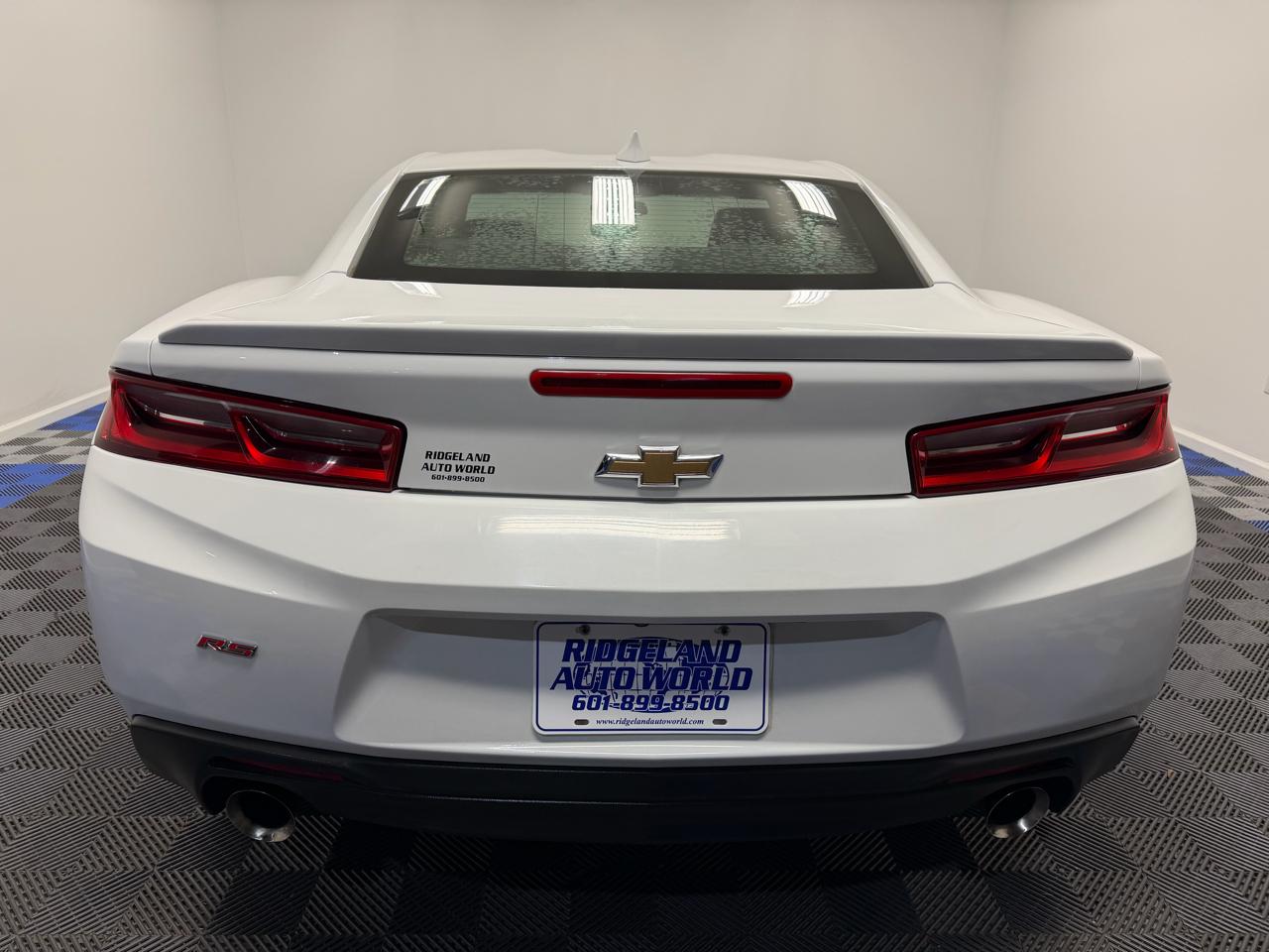 Chevrolet Camaro 2dr Coupe RS 2017