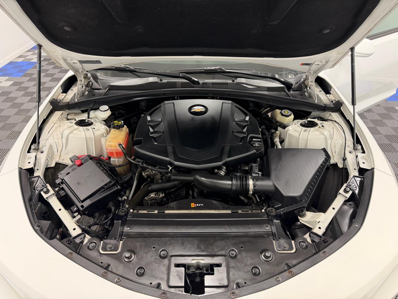 Chevrolet Camaro 2dr Coupe RS 2017