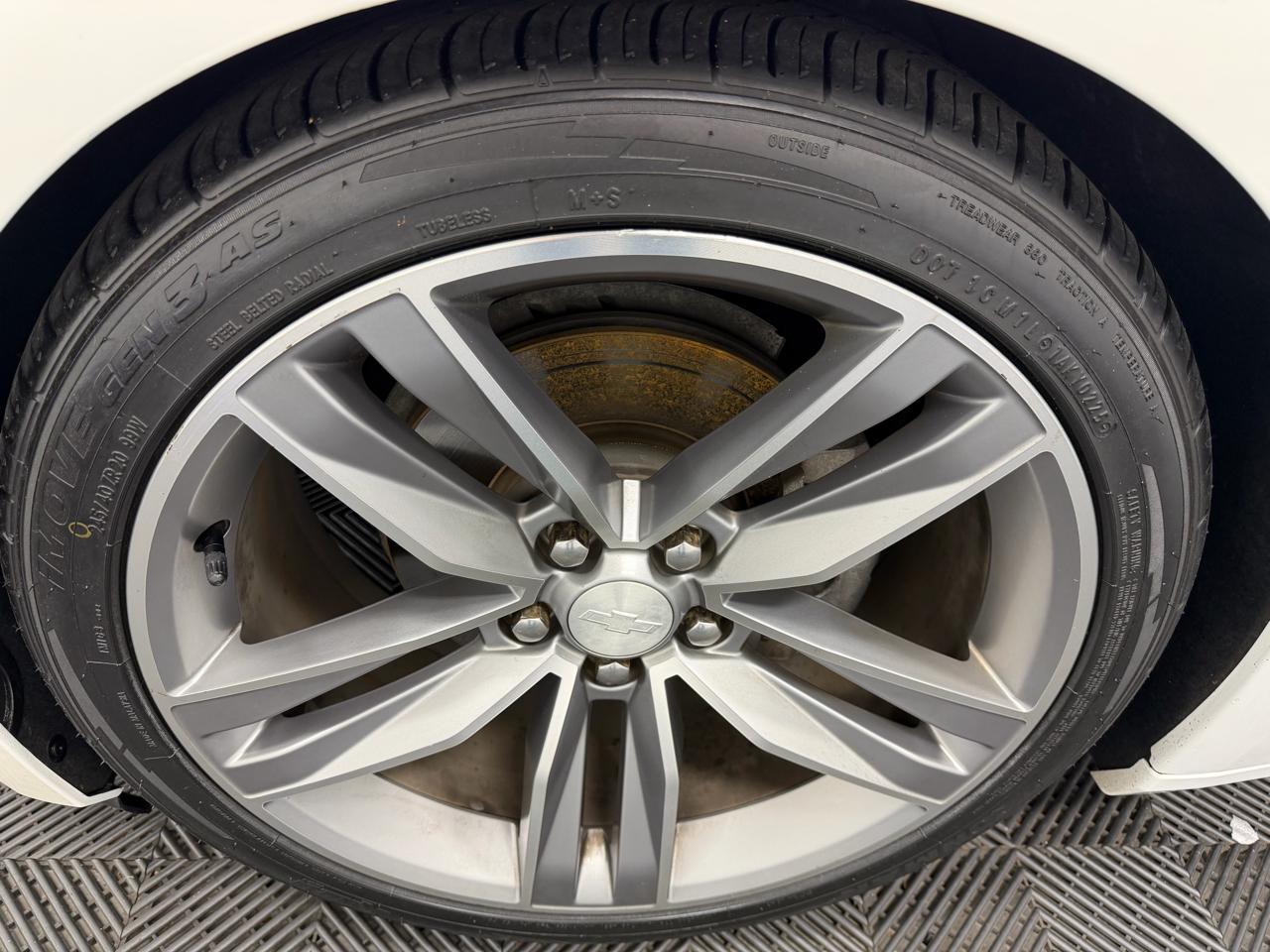 Chevrolet Camaro 2dr Coupe RS 2017