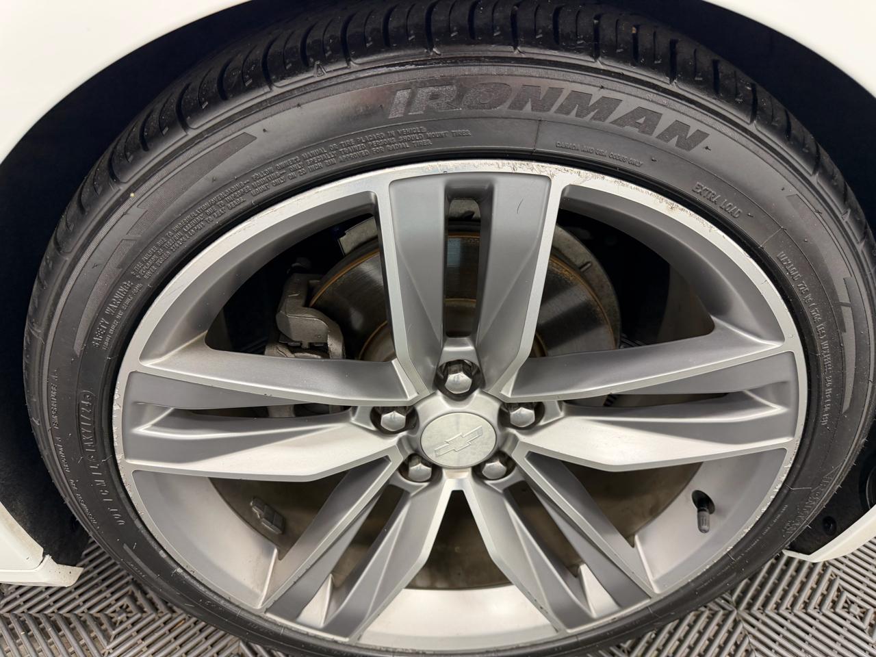 Chevrolet Camaro 2dr Coupe RS 2017