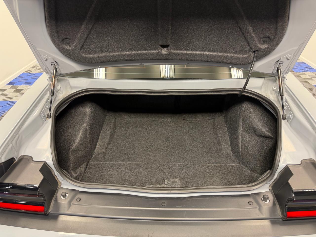 Dodge Challenger R/T Scat Pack Widebody RWD 2022