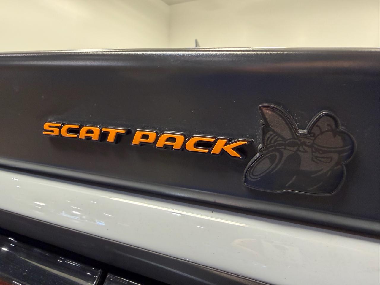 Dodge Challenger R/T Scat Pack Widebody RWD 2022