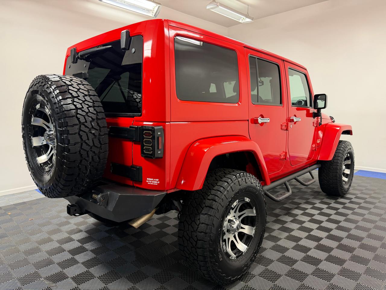 Jeep Wrangler Unlimited 4WD 4dr Sahara 2015