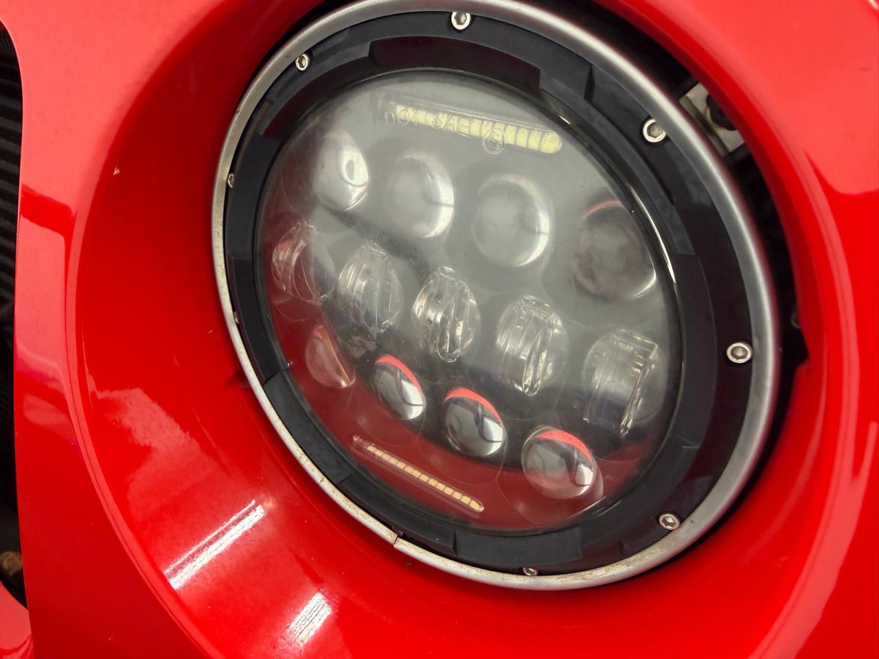 Jeep Wrangler Unlimited 4WD 4dr Sahara 2015