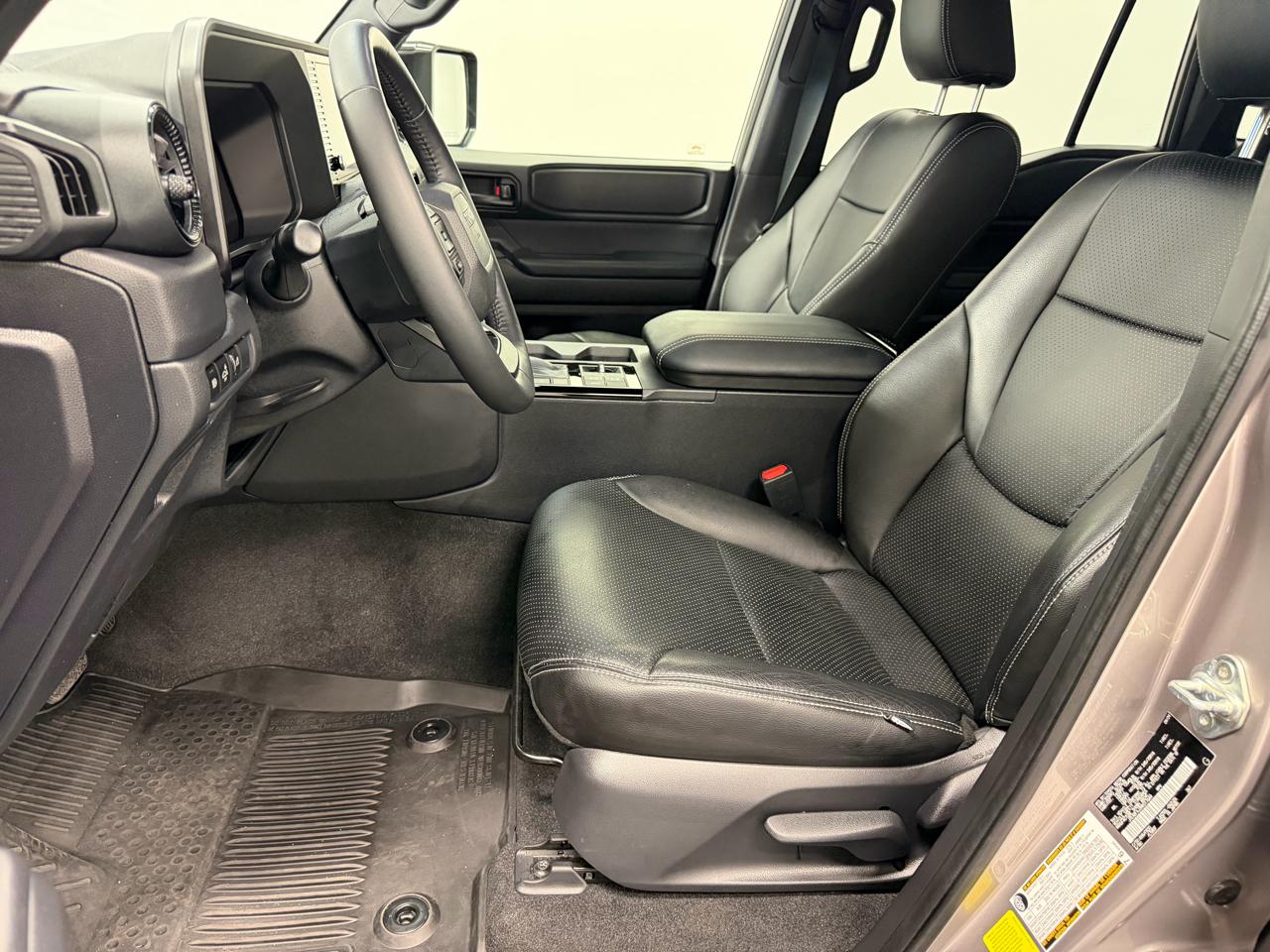 Toyota Land Cruiser 1958 4WD (Natl) 2024