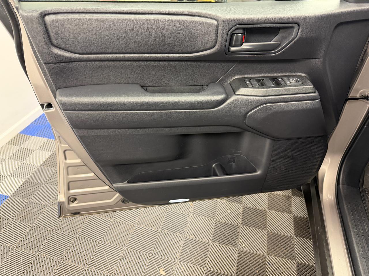 Toyota Land Cruiser 1958 4WD (Natl) 2024