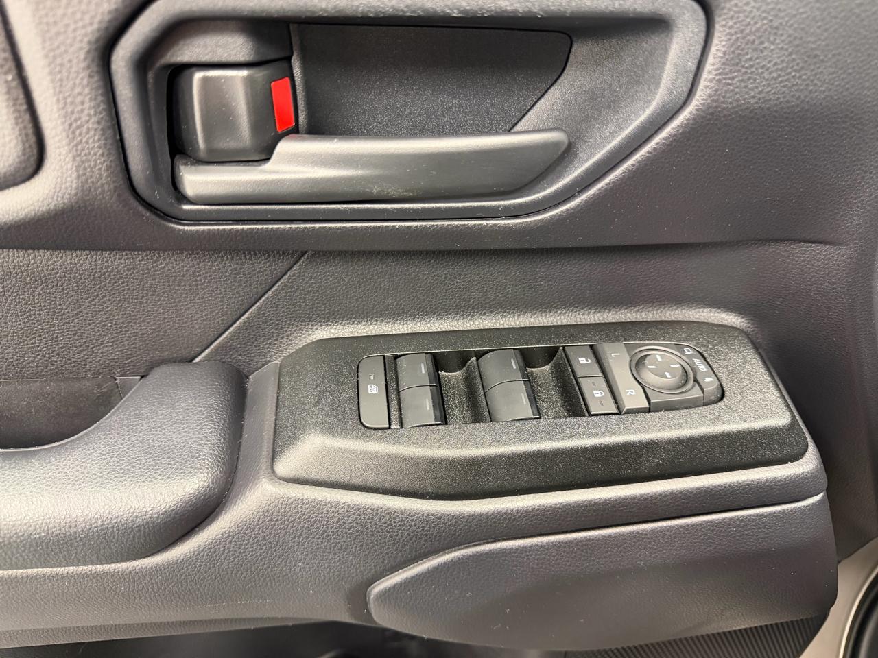 Toyota Land Cruiser 1958 4WD (Natl) 2024