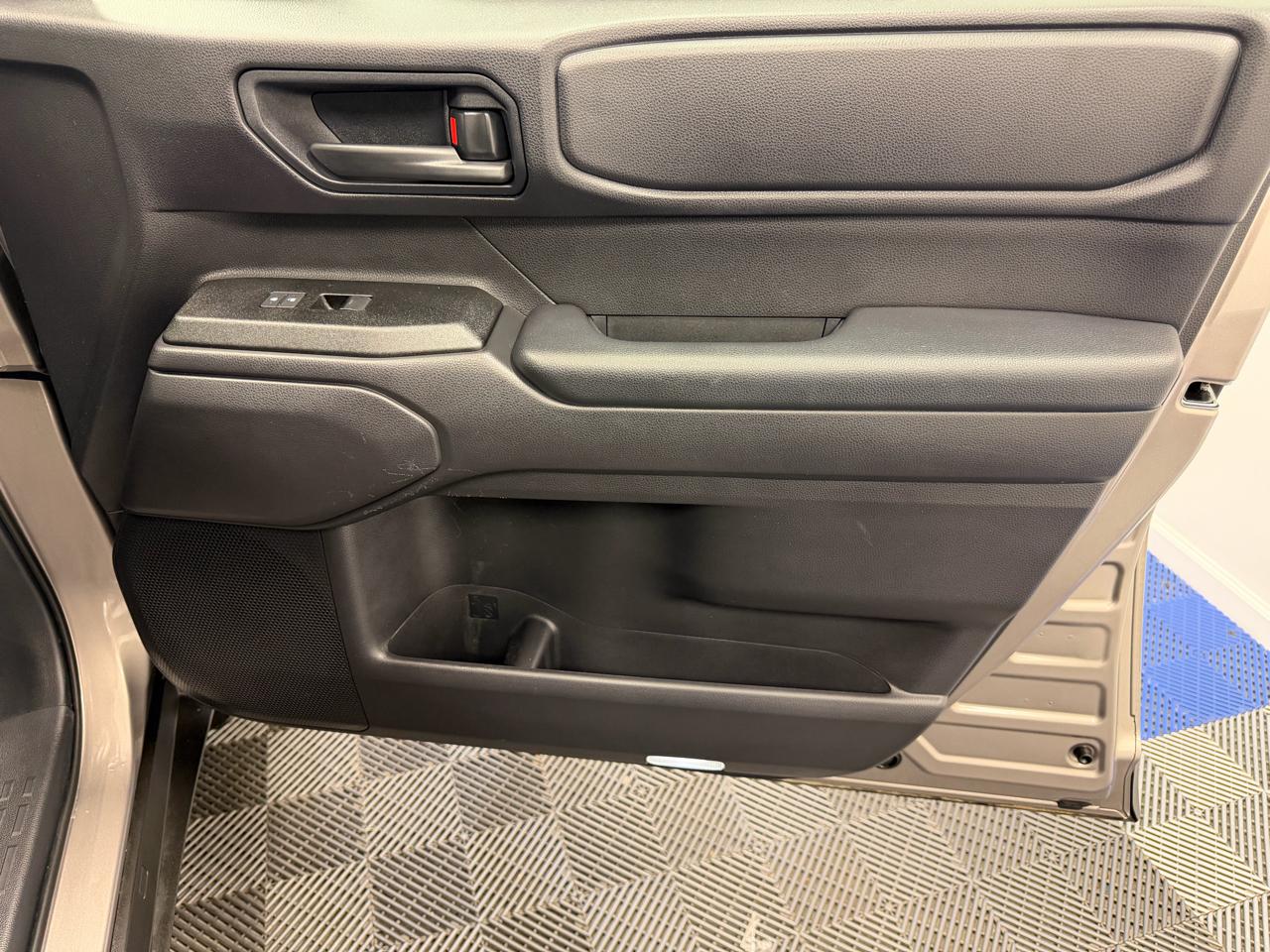 Toyota Land Cruiser 1958 4WD (Natl) 2024