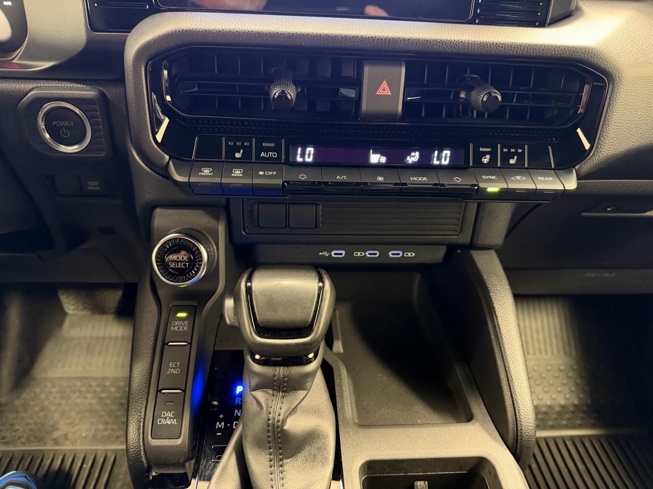 Toyota Land Cruiser 1958 4WD (Natl) 2024