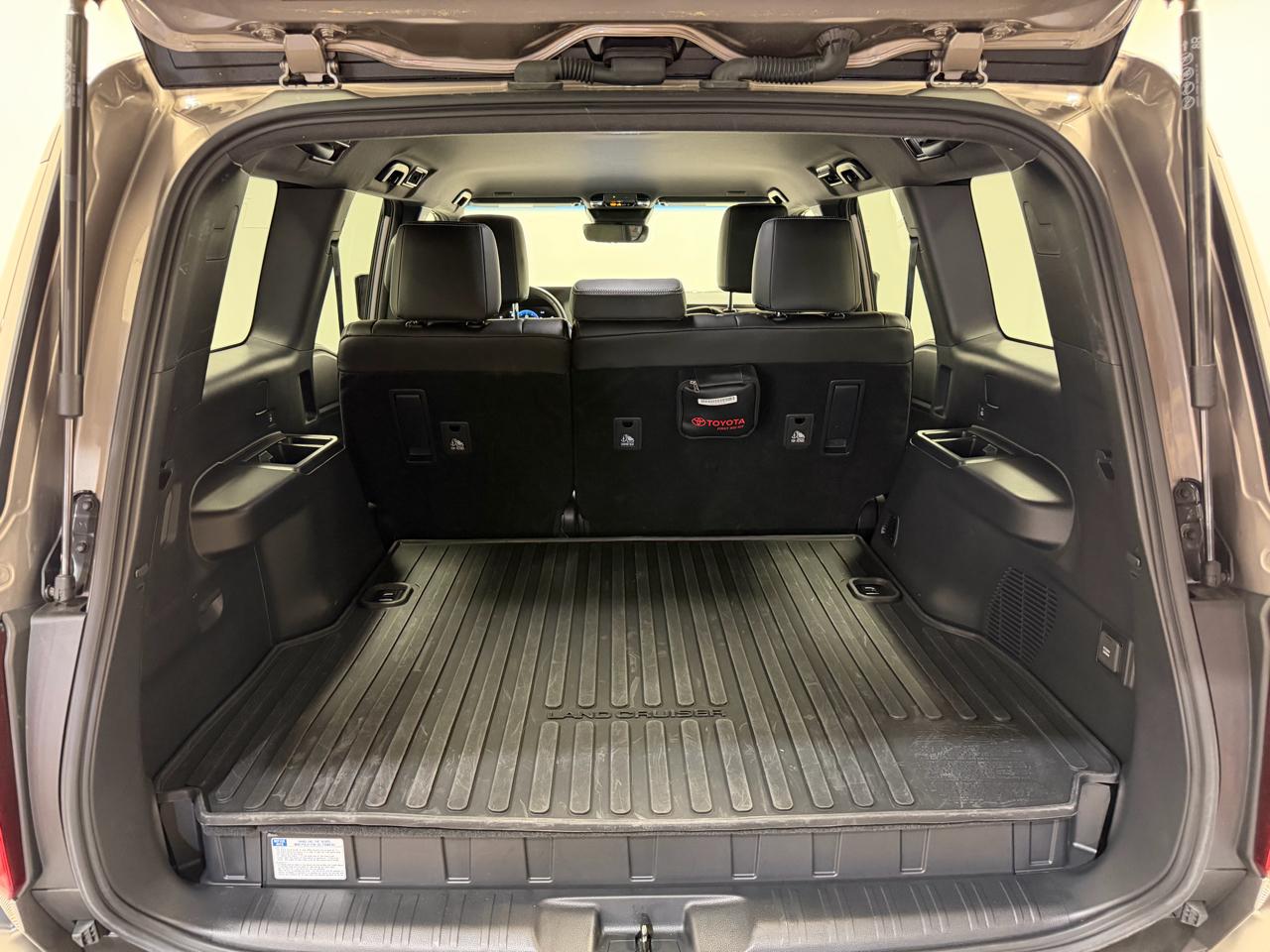 Toyota Land Cruiser 1958 4WD (Natl) 2024