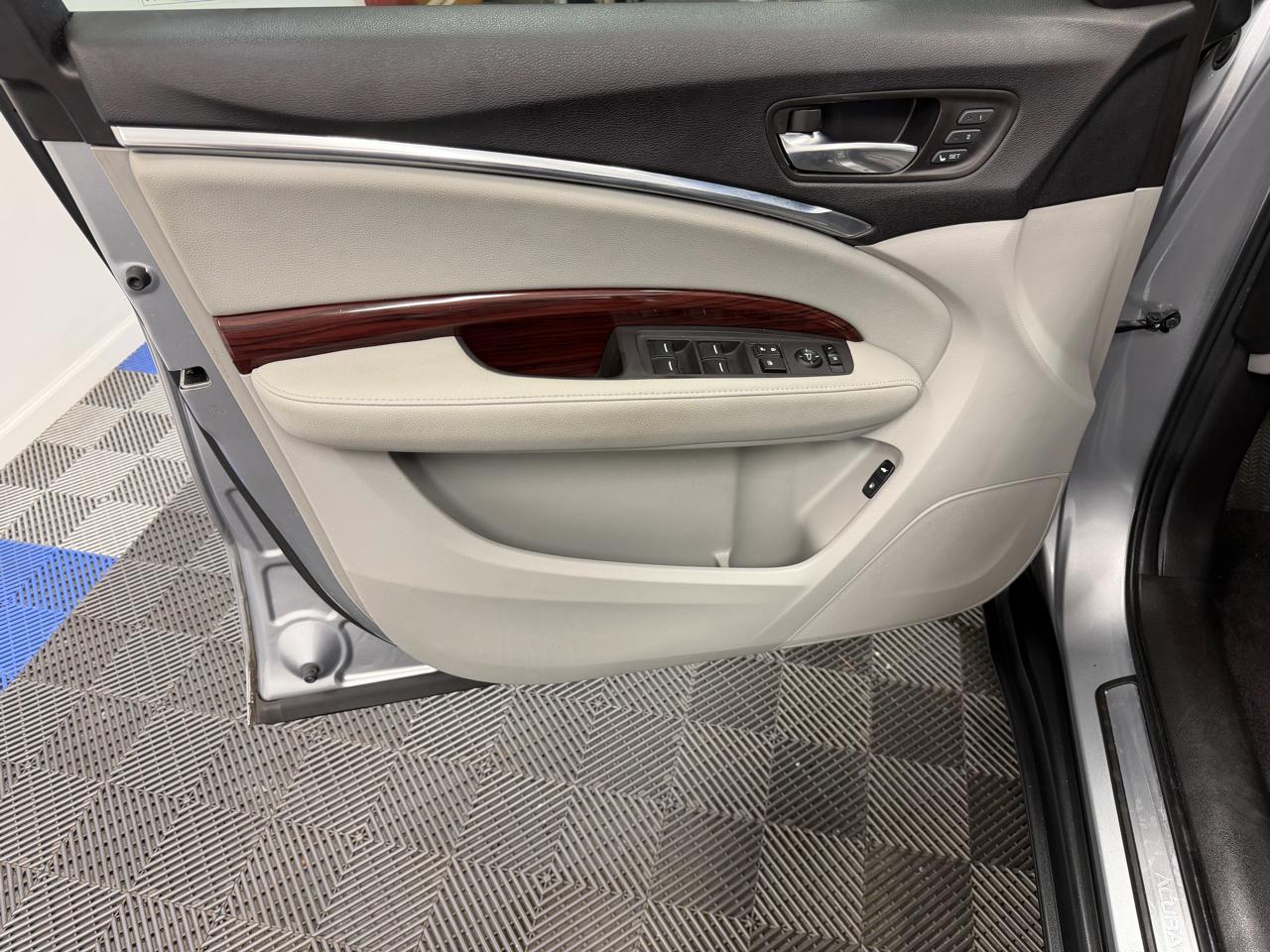 Acura MDX SH-AWD 4dr w/Tech/AcuraWatch Plus 2016