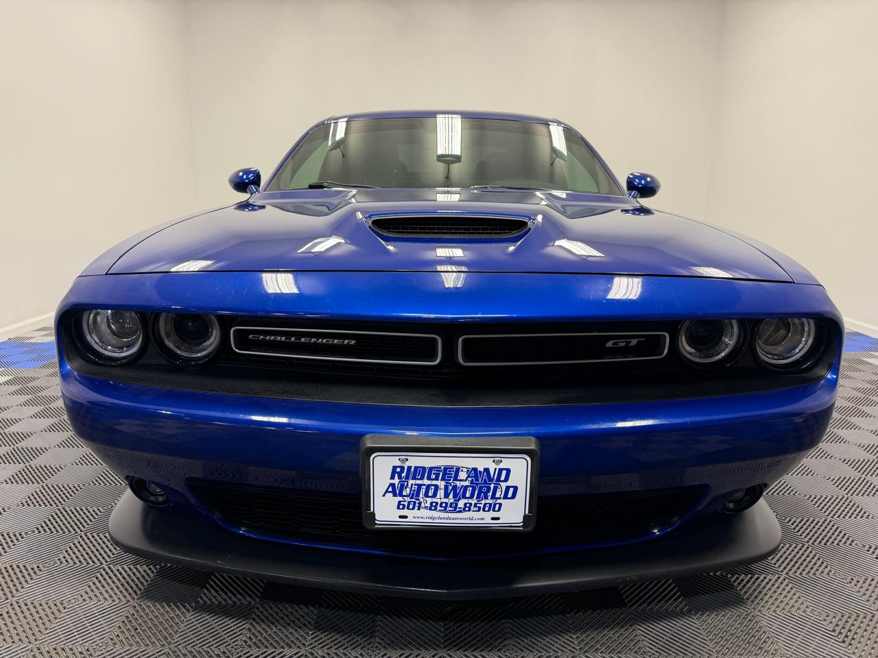 Dodge Challenger GT RWD 2021