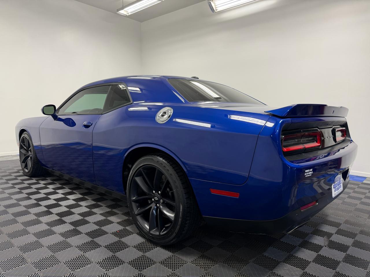 Dodge Challenger GT RWD 2021