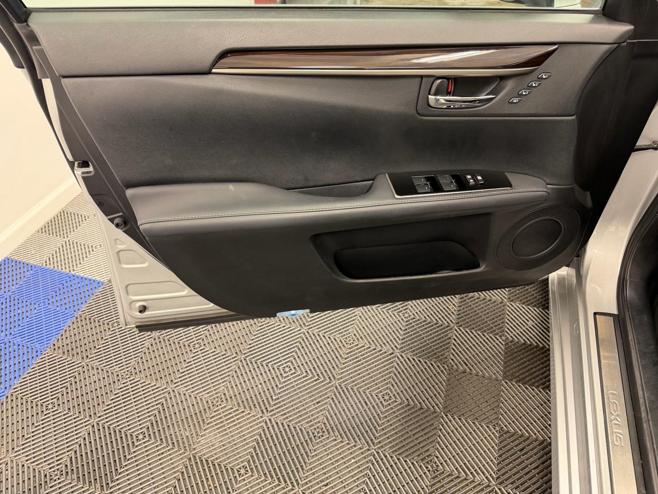 Lexus ES ES 350 FWD 2018