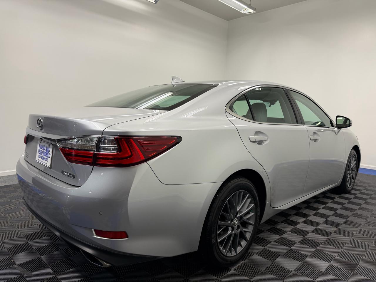 Lexus ES ES 350 FWD 2018
