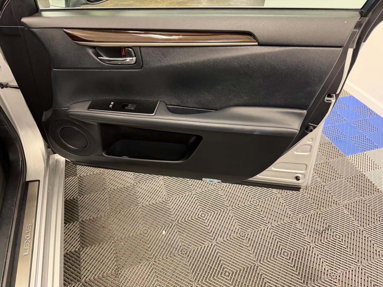 Lexus ES ES 350 FWD 2018
