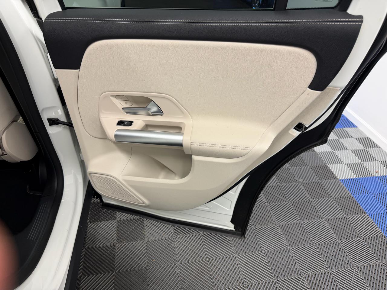 Mercedes-Benz GLA GLA250 4D SAV 4Matic 2024