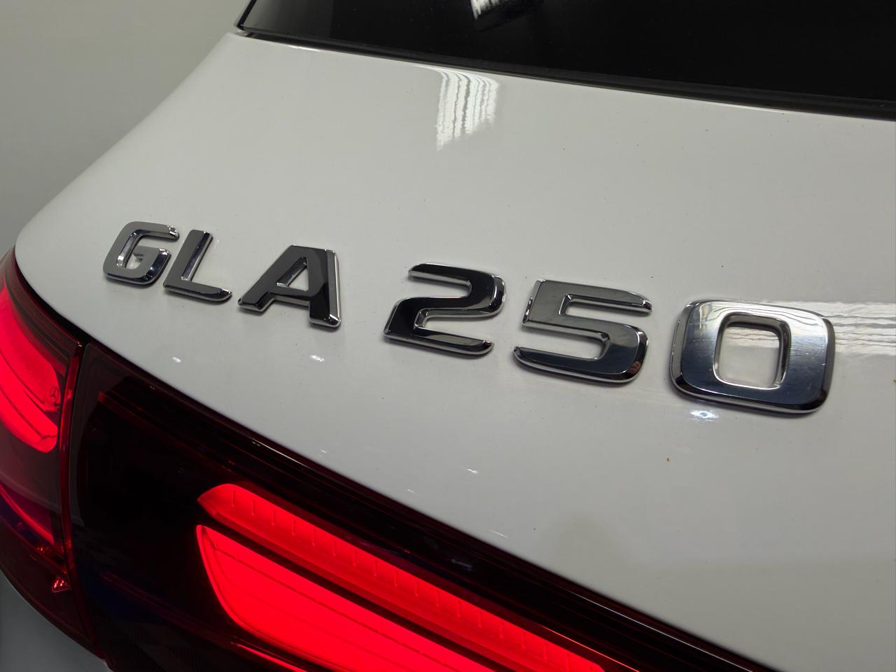 Mercedes-Benz GLA GLA250 4D SAV 4Matic 2024