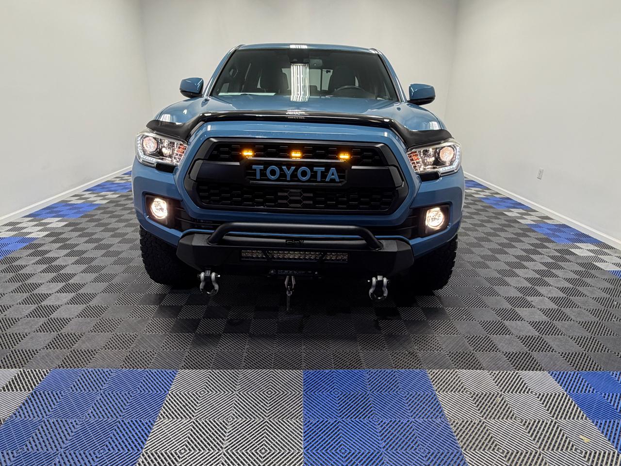 Toyota Tacoma Double Cab  2019