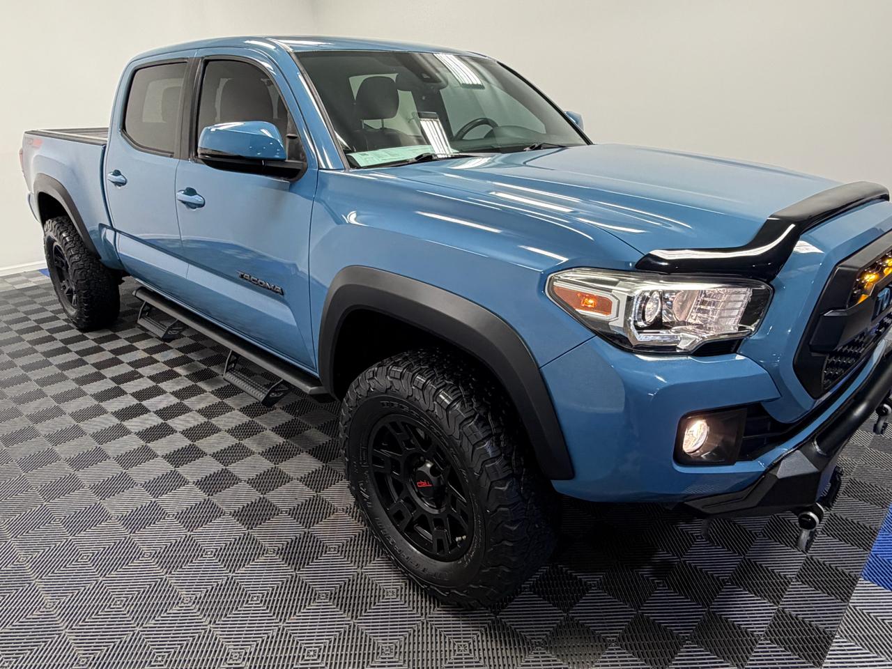 Toyota Tacoma Double Cab  2019