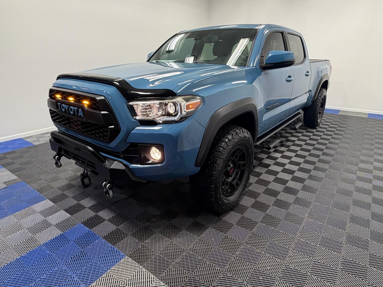 Toyota Tacoma Double Cab  2019