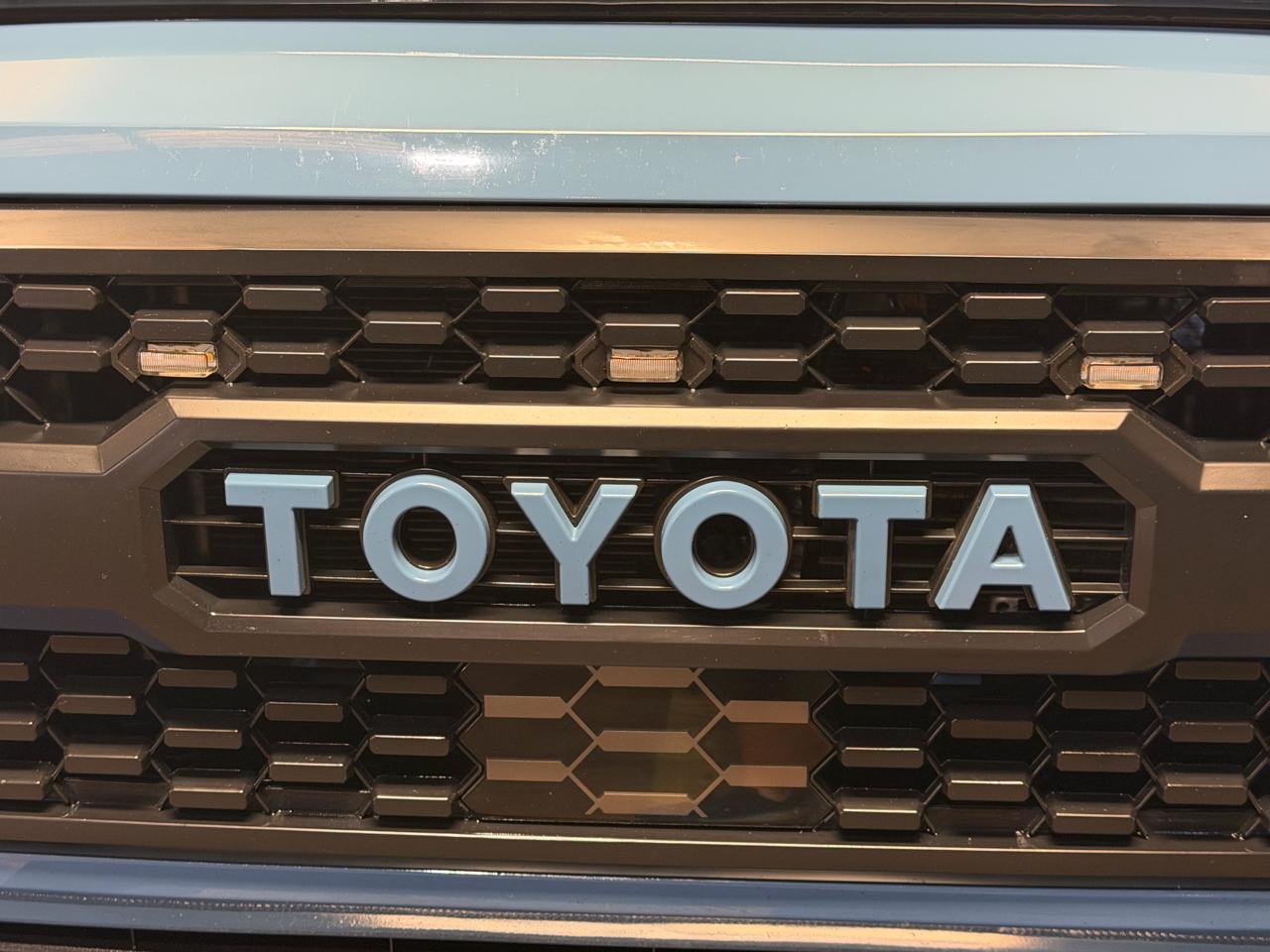 Toyota Tacoma Double Cab  2019